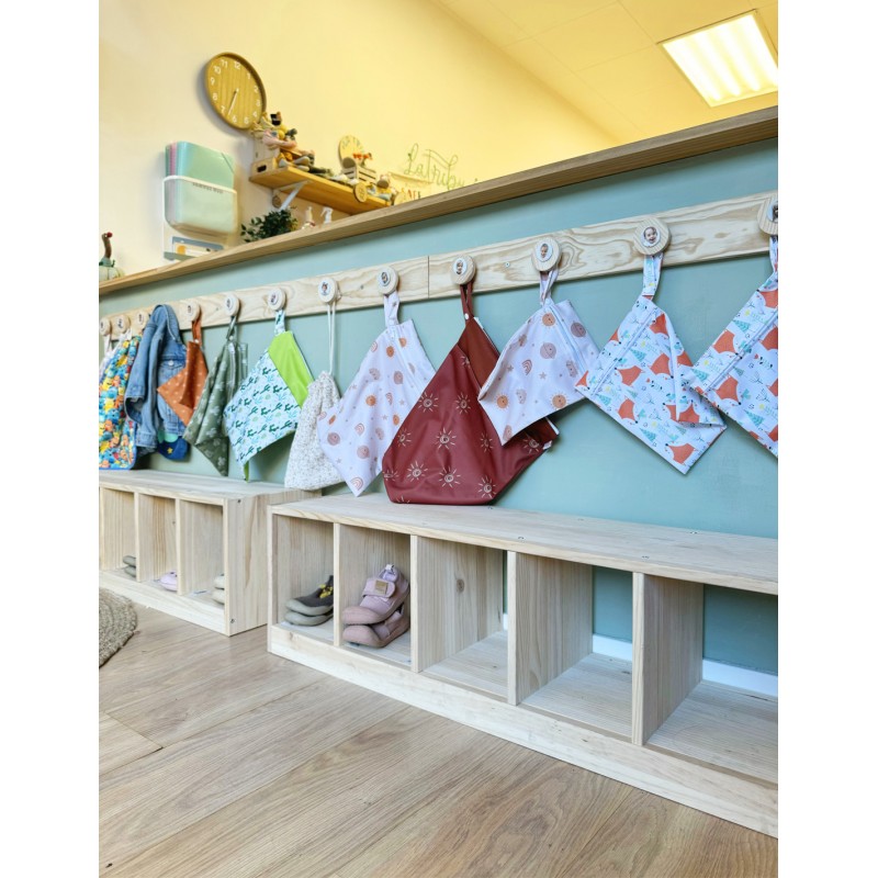 Porte-manteau mural avec 5 supports en bois VERA